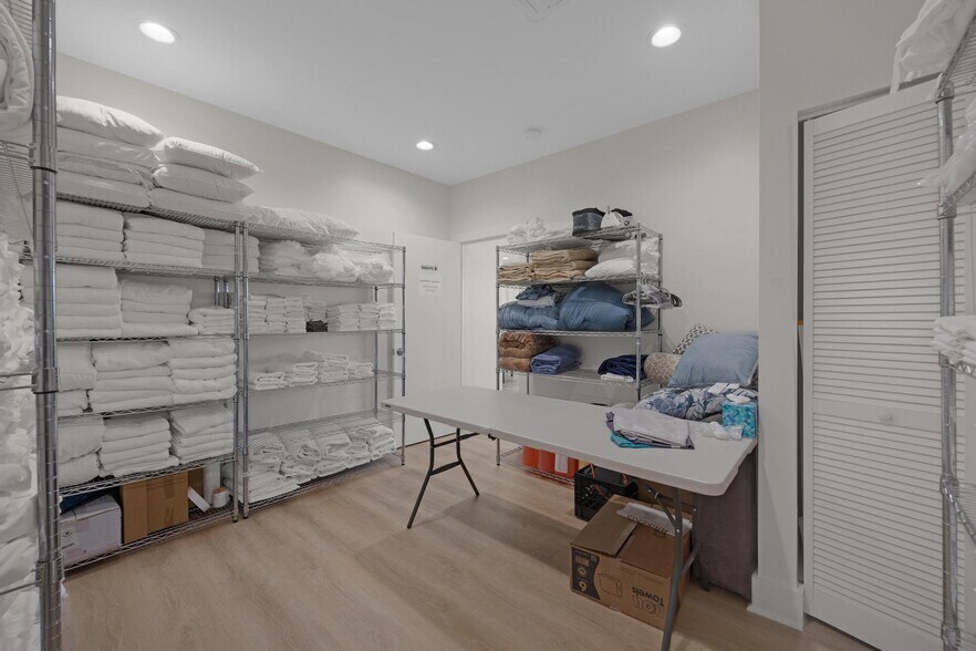 More Photos Of 19950-19980 Overseas Hwy, Sugarloaf Key Office For Sale