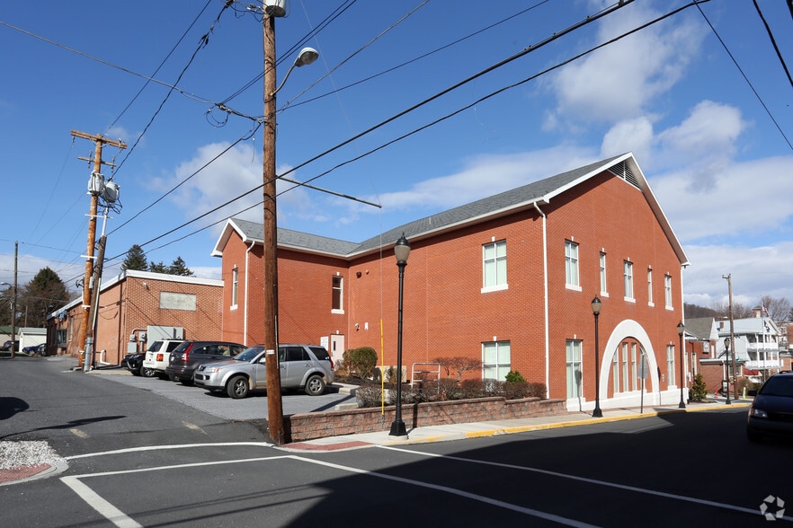 More Photos Of 212 Front St, Marysville Medical For Sale