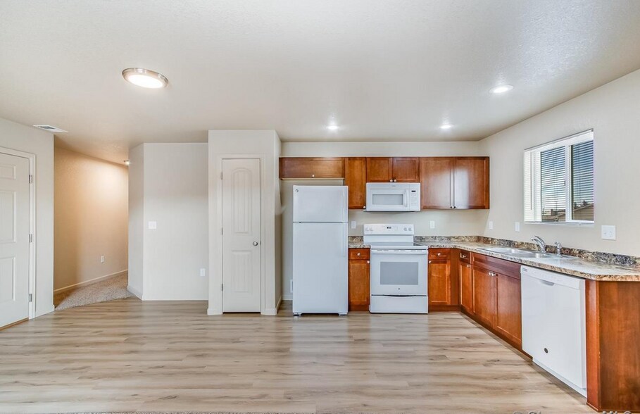 More Photos Of 1793 Spring Ct, Cheyenne Apartments For Sale
