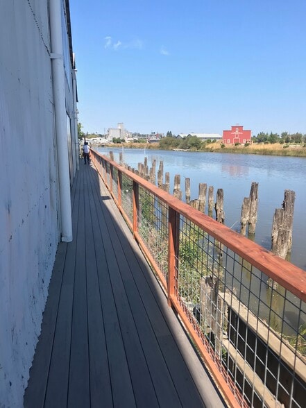 More Photos Of 429 1st St, Petaluma Office For Lease