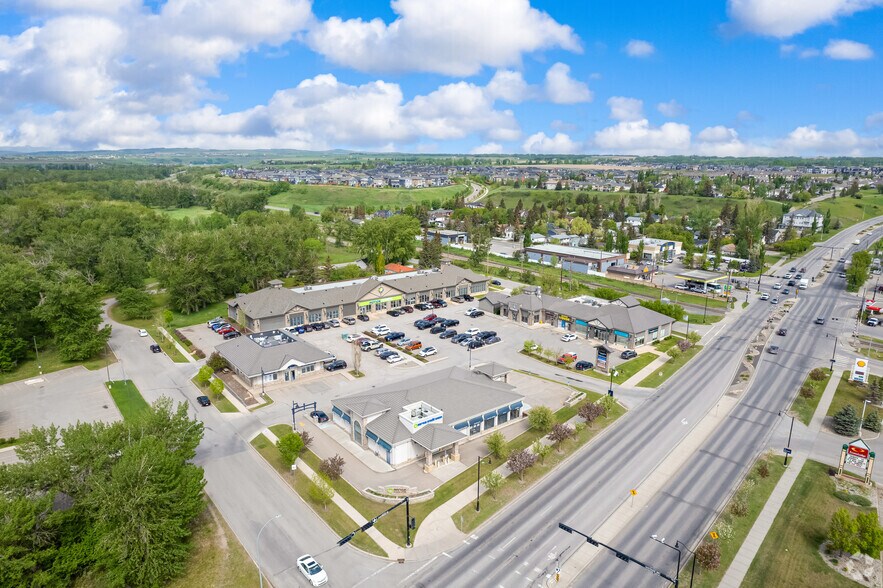 More Photos Of 71 Riverside Dr, Okotoks Storefront For Lease