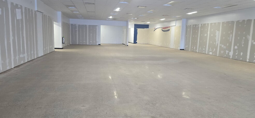 More Photos Of 3910 Brewerton Rd, North Syracuse Freestanding For Lease