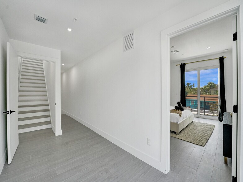 More Photos Of 1220-1226 NE 15th Ave, Fort Lauderdale Apartments For Sale