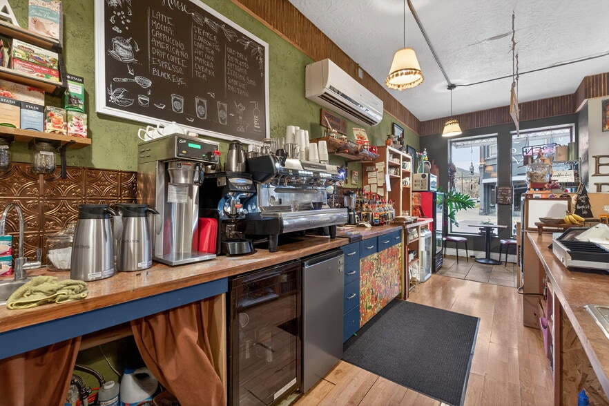 More Photos Of 502 N Main St, Pocatello General Retail For Sale