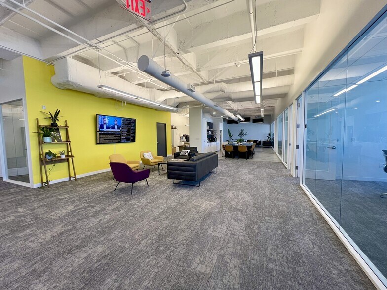 More Photos Of 3130 Wilshire Blvd, Santa Monica Office For Lease