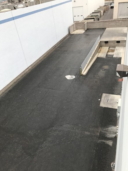 More Photos Of 5450 Desert Point Dr, Las Vegas Manufacturing For Lease