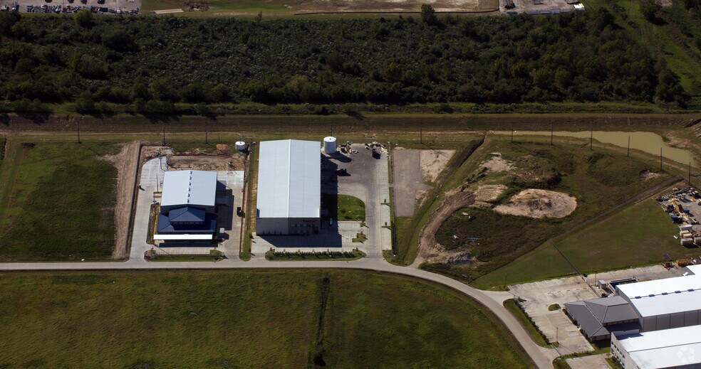 More Photos Of 25430 Clay Rd, Katy Warehouse For Lease