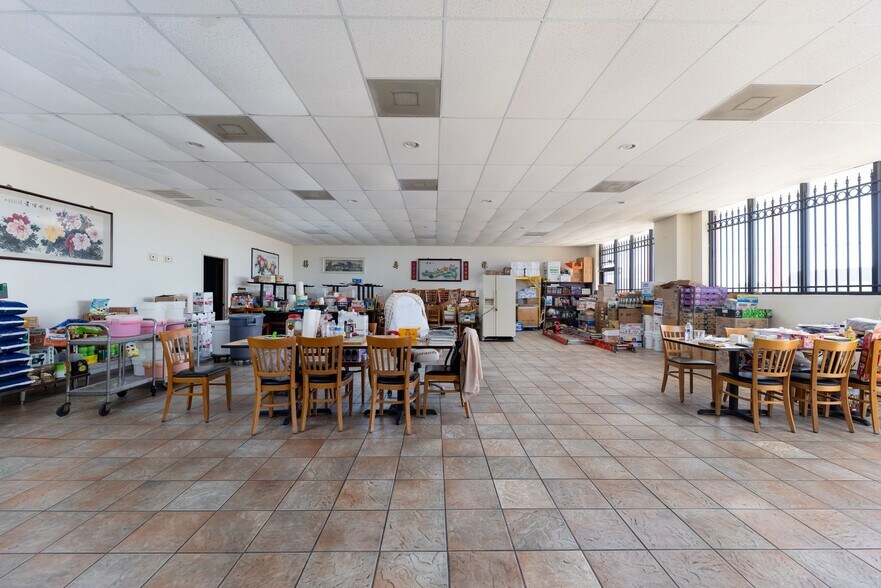 More Photos Of 109 Crane Ave, San Antonio Freestanding For Sale