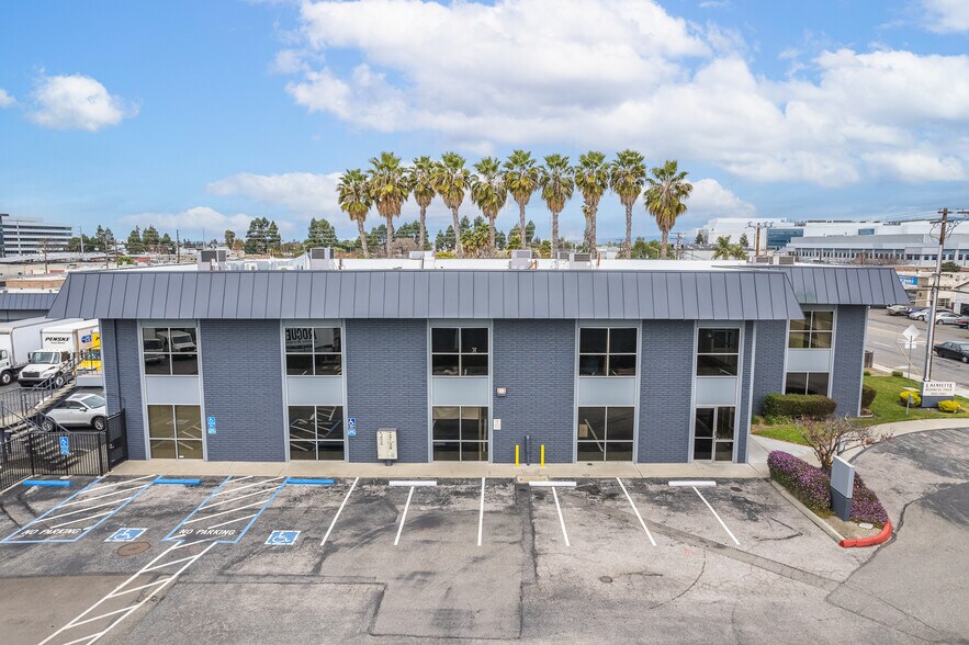 More Photos Of 1900 Lafayette St, Santa Clara Loft Creative Space For Sale