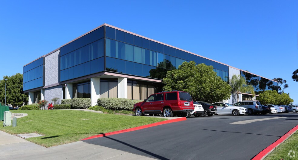 More Photos Of 6725 Mesa Ridge Rd, San Diego Office For Lease