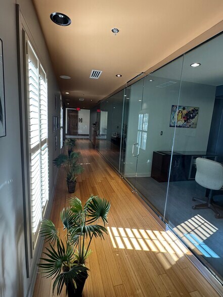 More Photos Of 3085 Fountainside Dr, Germantown Medical For Sale