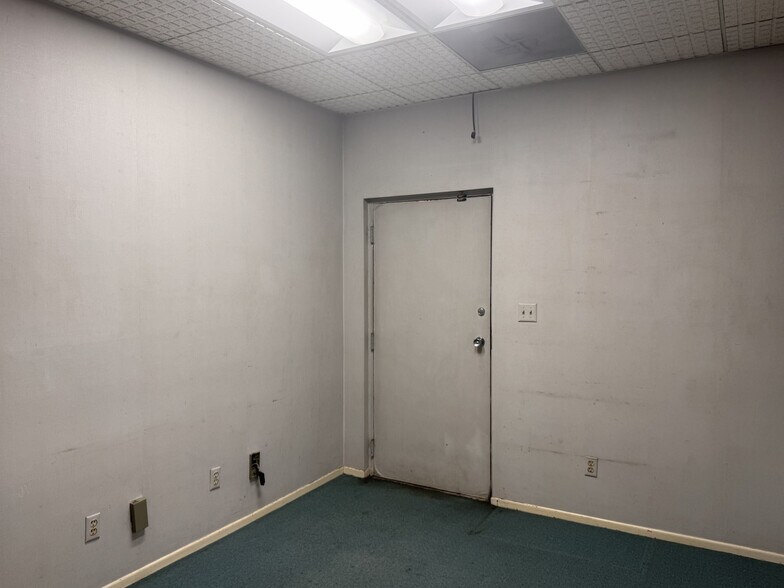 More Photos Of 3104-3106 Los Feliz Blvd, Los Angeles Storefront Retail Office For Sale