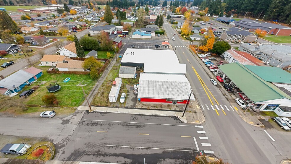 More Photos Of 138 Hodgden N st, Tenino Flex For Lease