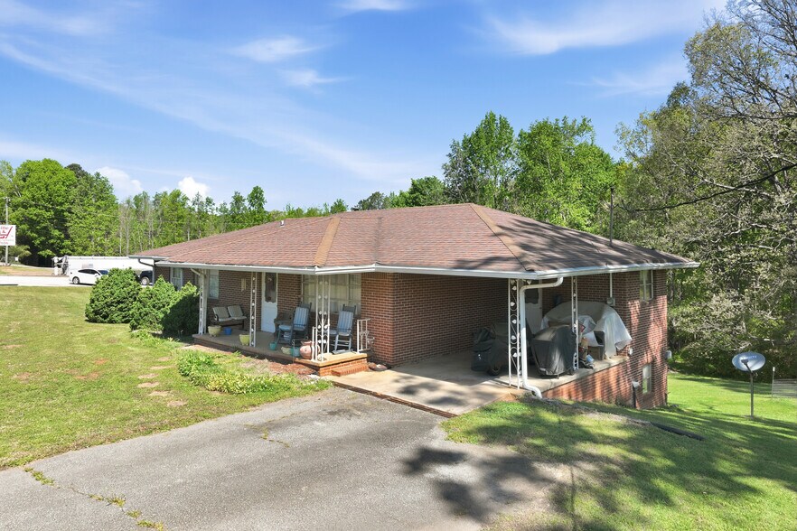 More Photos Of 2475 Athens Hwy, Gainesville Land For Sale