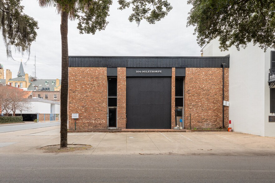 More Photos Of 104 E Oglethorpe Ave, Savannah Restaurant For Sale