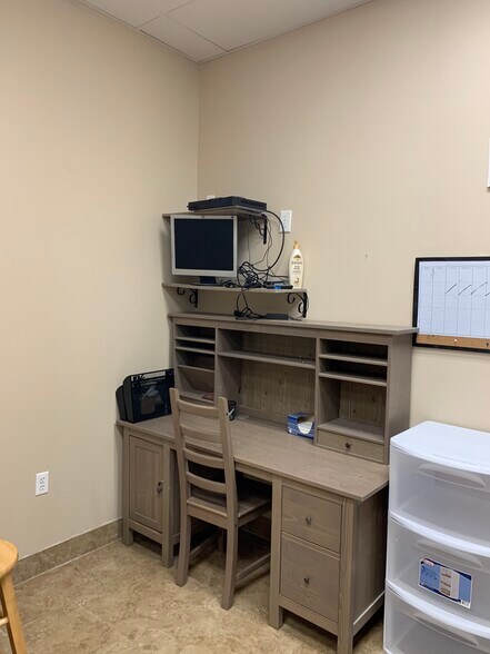 More Photos Of 16051 Dessau Rd, Pflugerville Freestanding For Lease