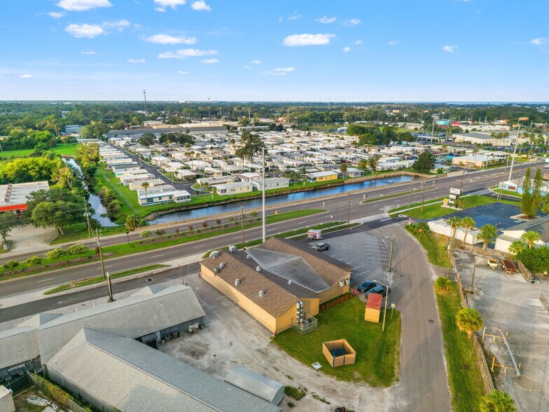 More Photos Of 6123 Ridge Rd, Port Richey Freestanding For Sale