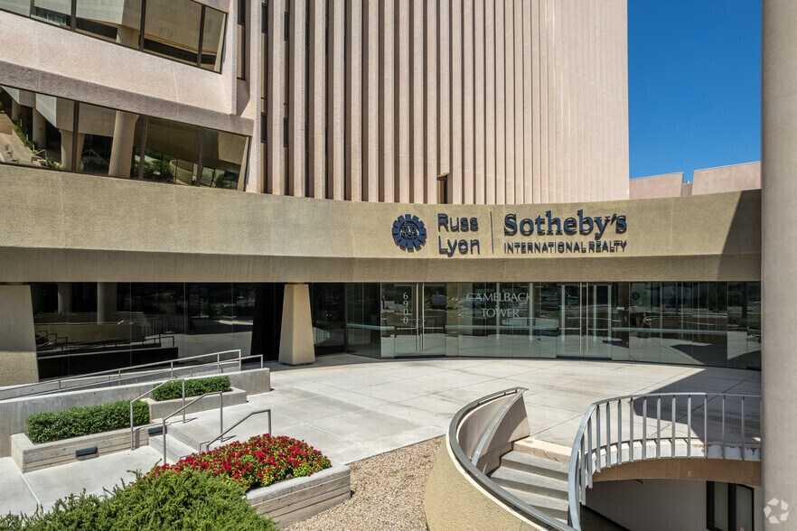 More Photos Of 6900 E Camelback Rd, Scottsdale Office For Lease