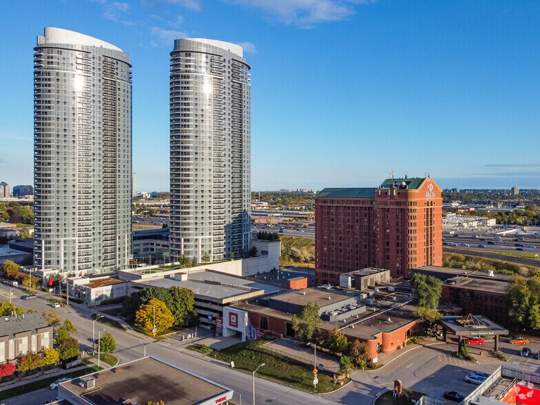 Primary Photo Of 2035 Kennedy Rd, Toronto Hotel For Sale