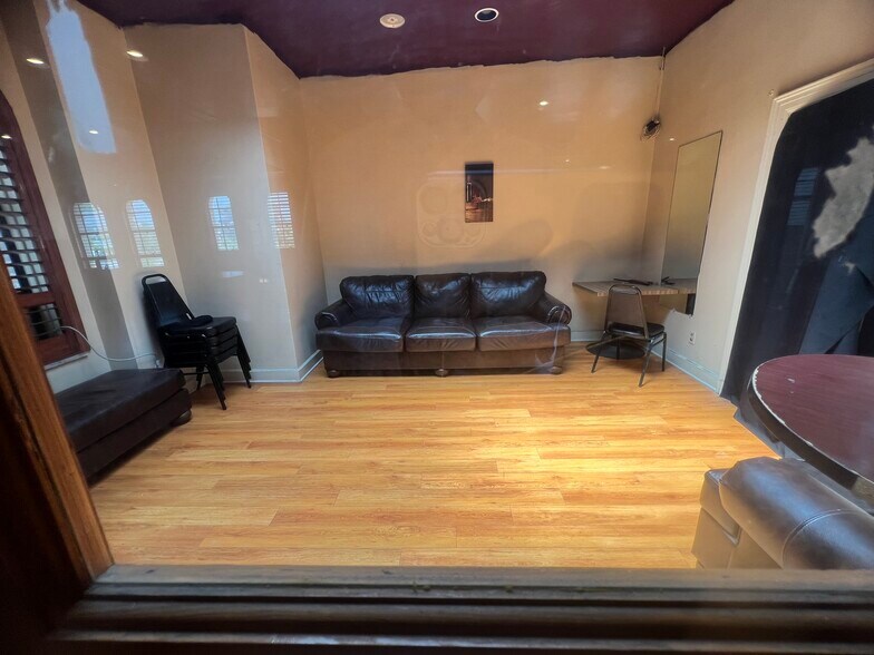 More Photos Of 17 S 1st St, Alhambra Restaurant For Sale