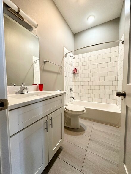 More Photos Of 4706-4714 S King Dr, Chicago Apartments For Sale