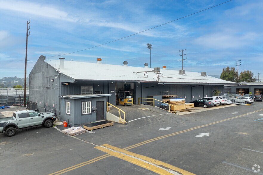 More Photos Of 2316 N San Fernando Rd, Los Angeles Warehouse For Sale