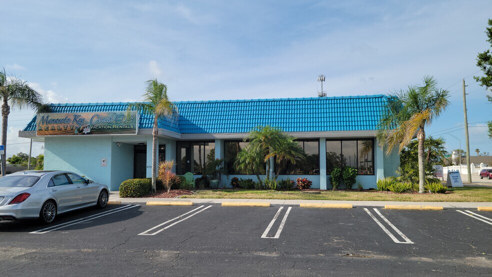 More Photos Of 473 S Indiana Ave, Englewood Coworking Space