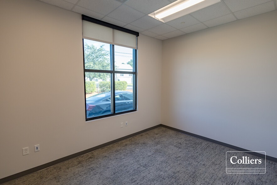 More Photos Of 8570 Rivers Ave, North Charleston Office Residential For Lease