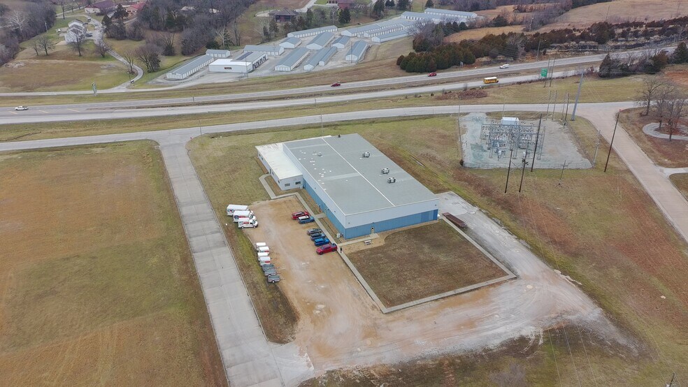 More Photos Of 1202 Industrial Dr, Warsaw Industrial For Sale