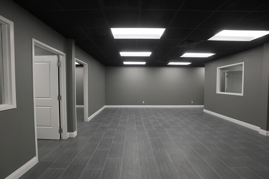 More Photos Of 3375 Aldebaran Ave, Las Vegas Warehouse For Sale