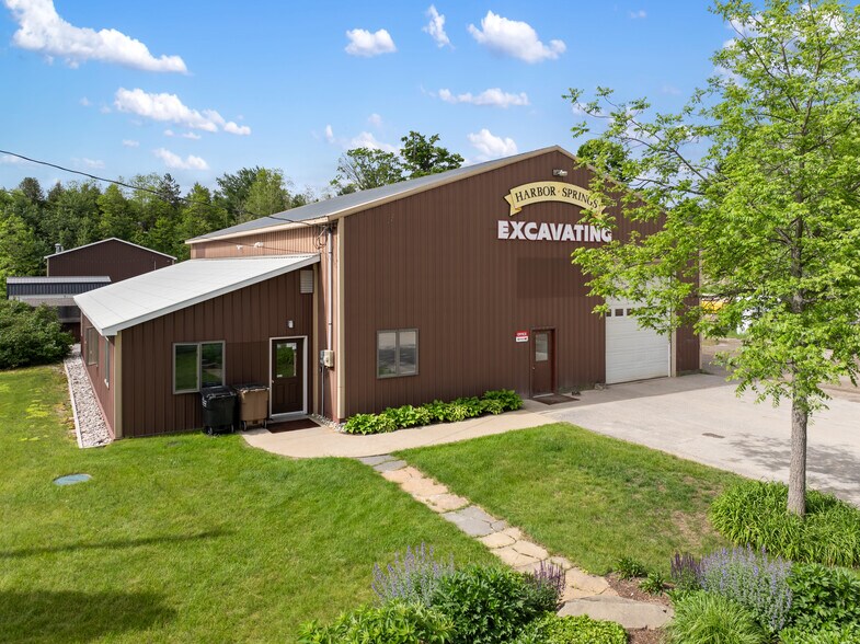 More Photos Of 1084 McBride Park Dr, Harbor Springs Land For Sale