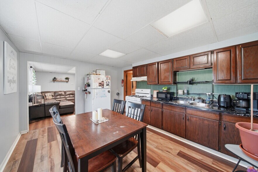 More Photos Of 5550 Carleton Rd, Palmyra Light Manufacturing For Sale