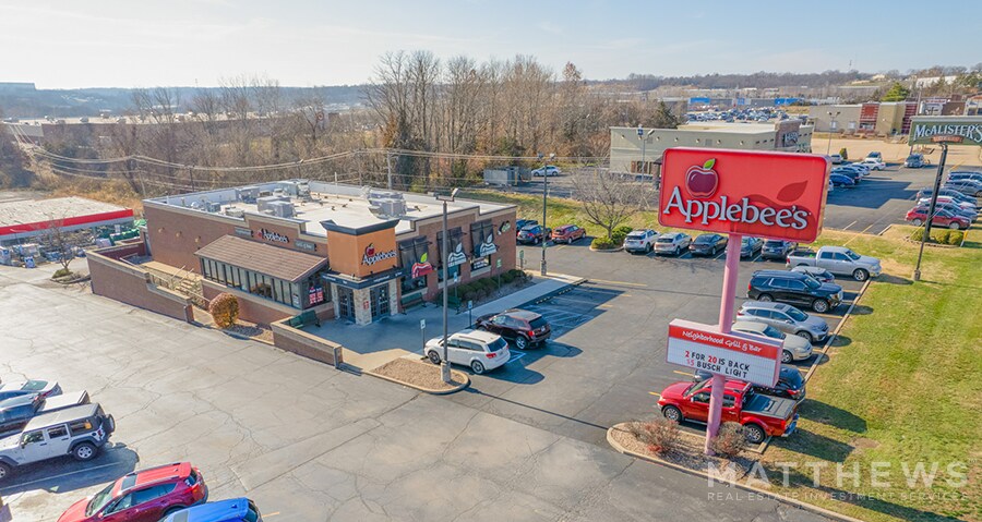 More Photos Of 2319 Missouri Blvd, Jefferson City Restaurant For Lease