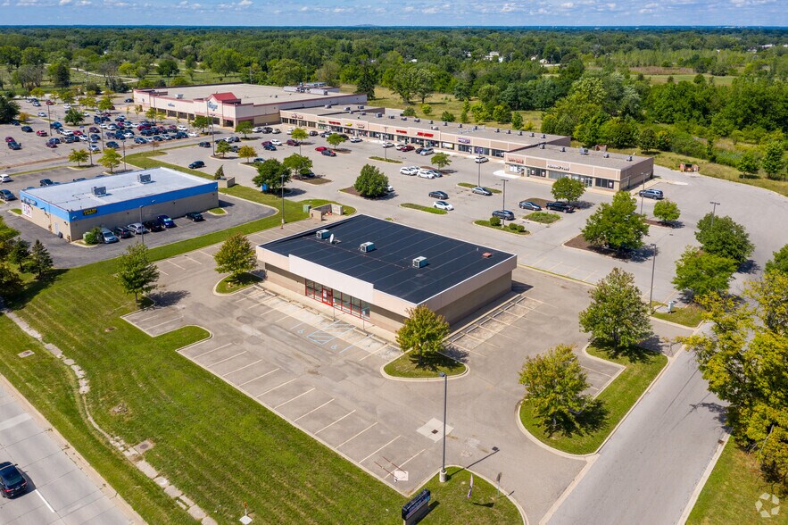 More Photos Of 31200 Michigan Ave, Westland Freestanding For Lease