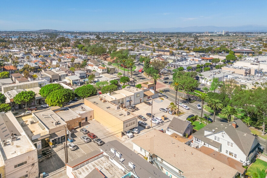 More Photos Of 224 Main St, Seal Beach Storefront For Sale