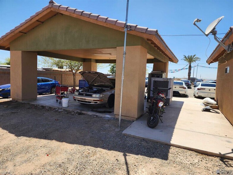 More Photos Of 14794 Avenue B, Somerton Auto Dealership For Sale