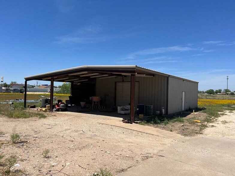 More Photos Of 234 W Avenue L, San Angelo Manufacturing For Sale