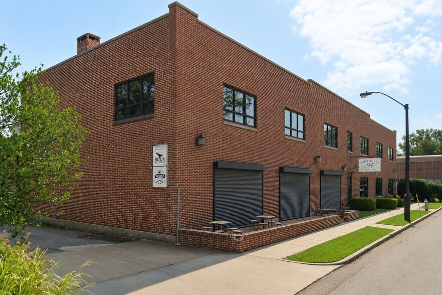 More Photos Of 802 Rozelle St, Memphis Loft Creative Space For Sale