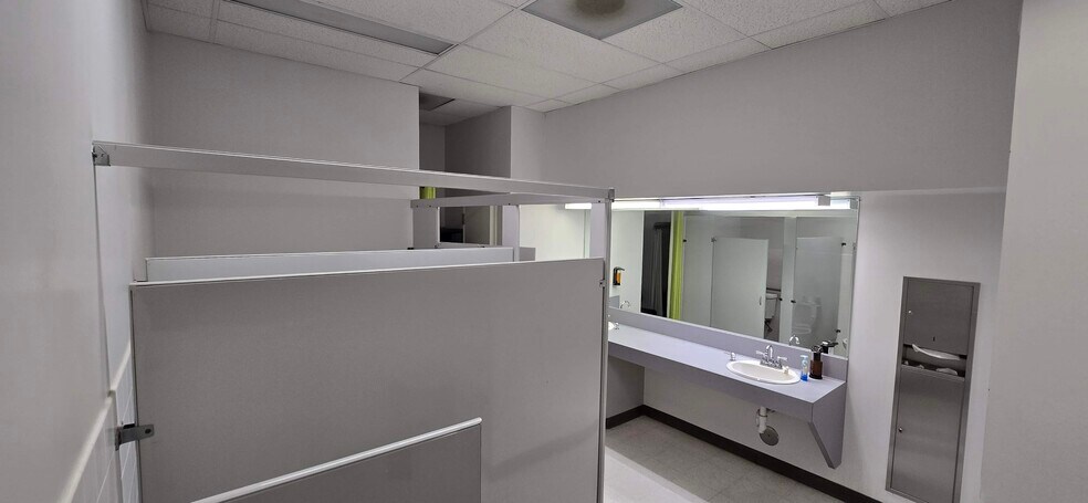 More Photos Of 4 Sierra Way St, Georgetown Light Distribution For Sale