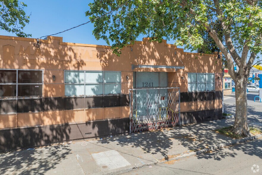 More Photos Of 1241 High St, Oakland Office For Lease
