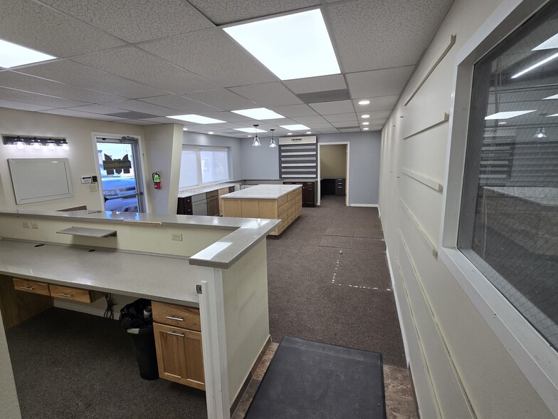 More Photos Of 105 Talamine Ct, Colorado Springs Warehouse For Sale