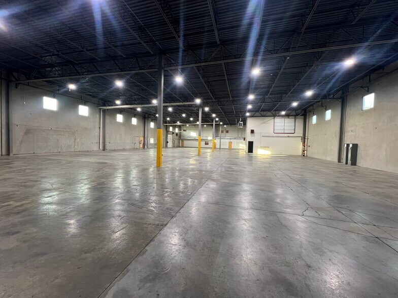 More Photos Of 501 W 900 N, North Salt Lake Warehouse For Lease