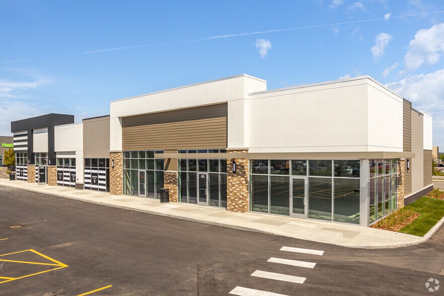 Primary Photo Of 935 St Albert Trl, St. Albert Freestanding For Lease