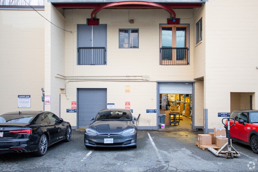 More Photos Of 12 3rd Ave E, Vancouver Warehouse For Lease