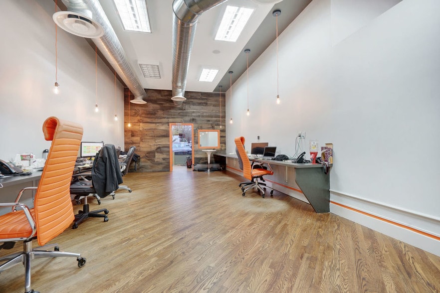 More Photos Of 418 Clifton Ave, Lakewood Medical For Lease