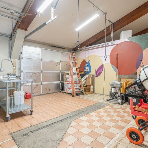 More Photos Of 720 NE Granger Ave, Corvallis Manufacturing For Lease