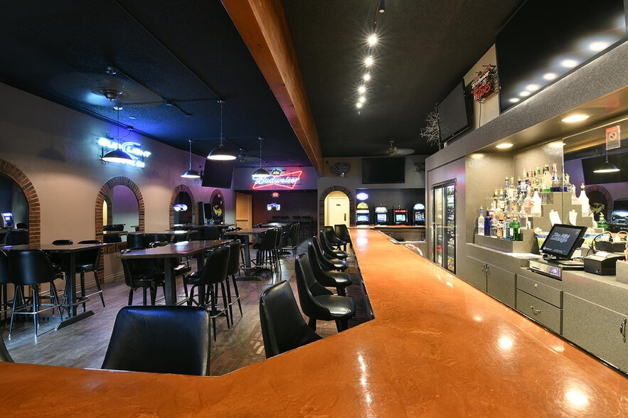 More Photos Of 239 Main St, Shelby Bar For Sale