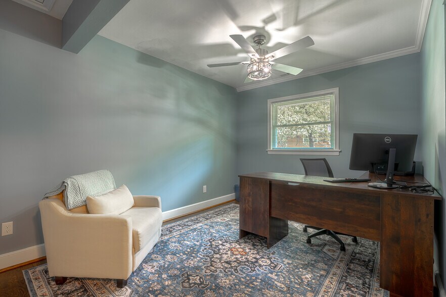 More Photos Of 3042 Brambleton Ave, Roanoke Office Residential For Sale