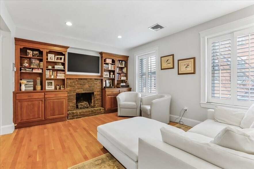 More Photos Of 130 Myrtle, Boston Apartments For Sale