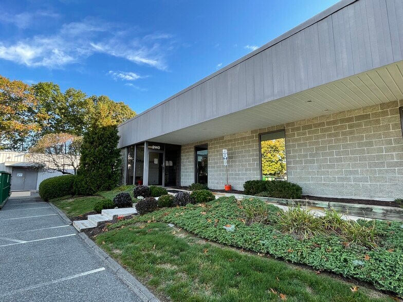 More Photos Of 2140 Westover Rd, Chicopee Industrial For Lease